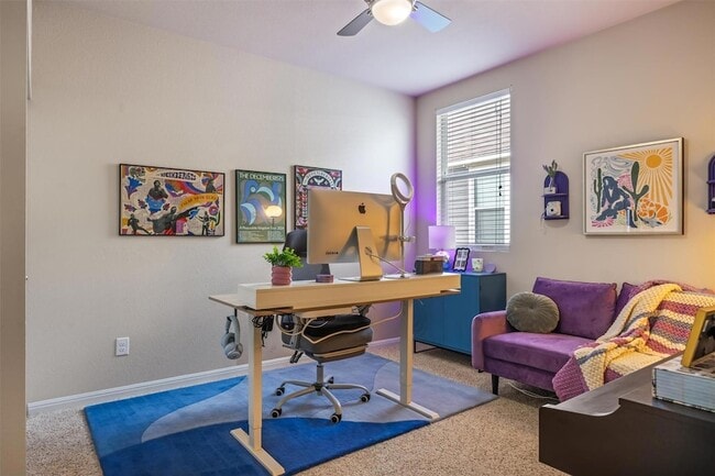 Building Photo - 1117 Nevarez