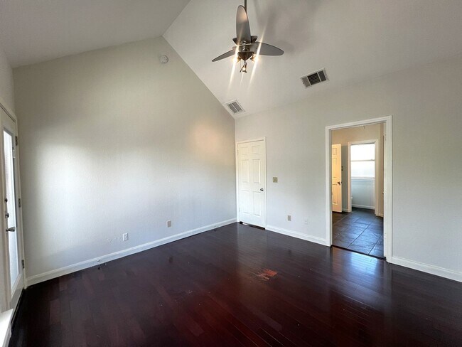 Building Photo - Wonderful 3-bedroom Home in Harris Branch