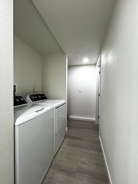 Building Photo - 32902 26th Pl SW