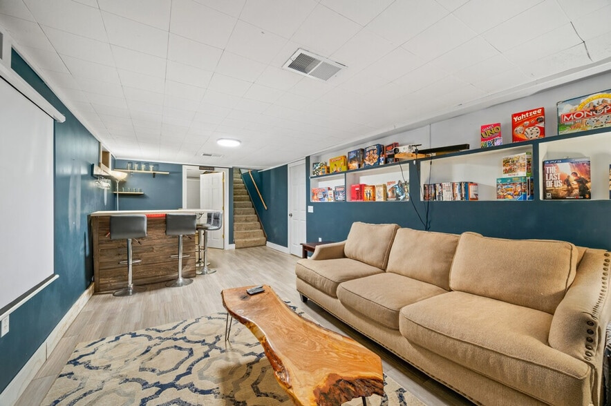 Building Photo - 2913 13th St