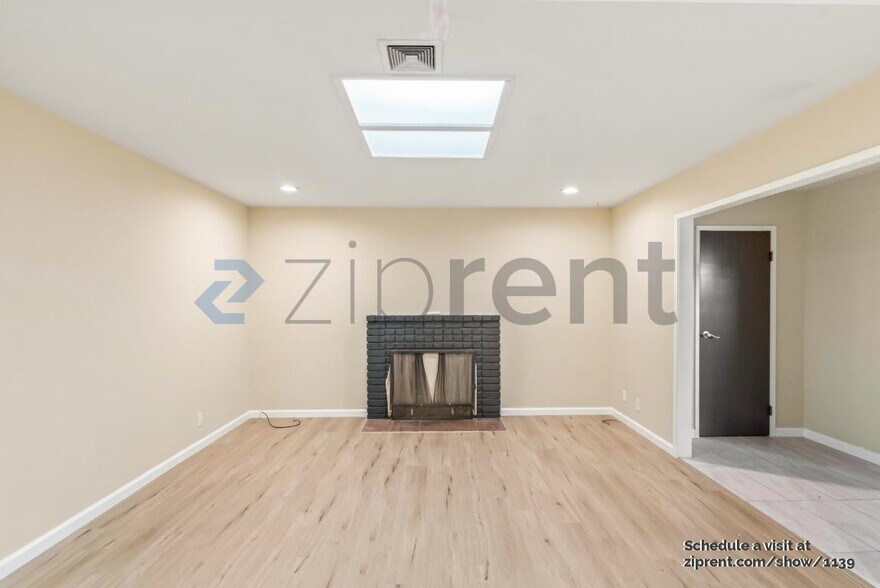 Building Photo - 685 Carmar St