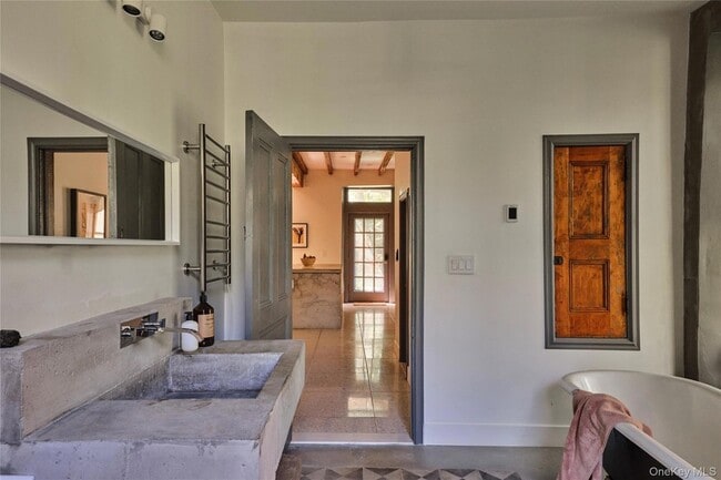 Building Photo - 1883 NY-213