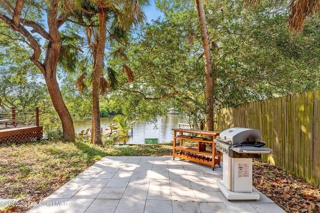 Building Photo - 1428 Rose Ct