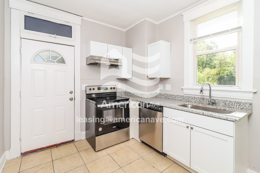 Building Photo - 1232 Elberon Ave