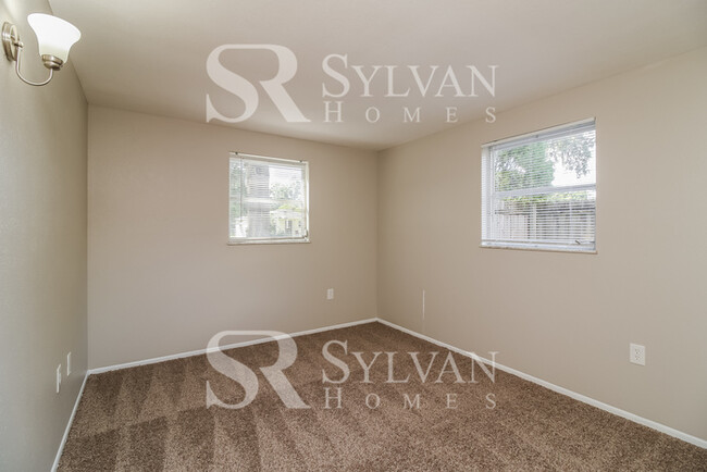 Building Photo - Lovely 3BR 2BA Home for You!