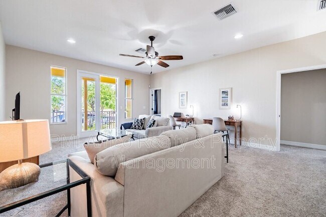 Building Photo - 539 Treviso Dr