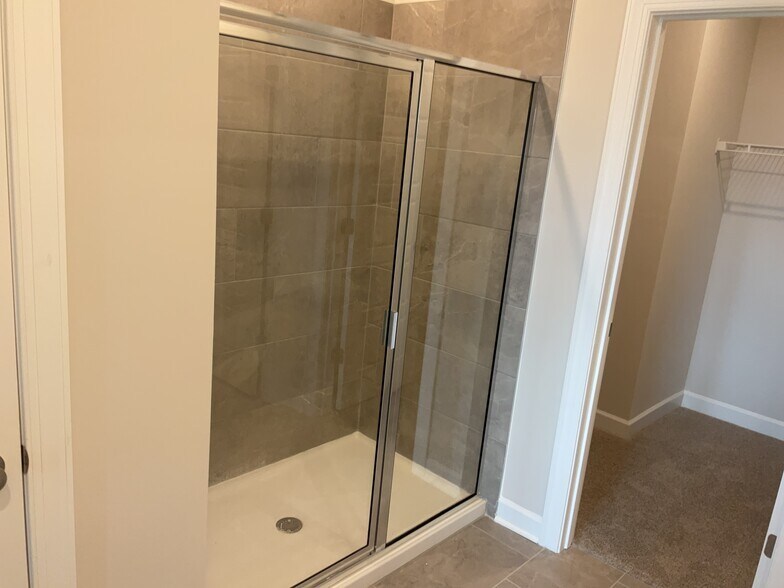 Building Photo - 802 Treeline Rd