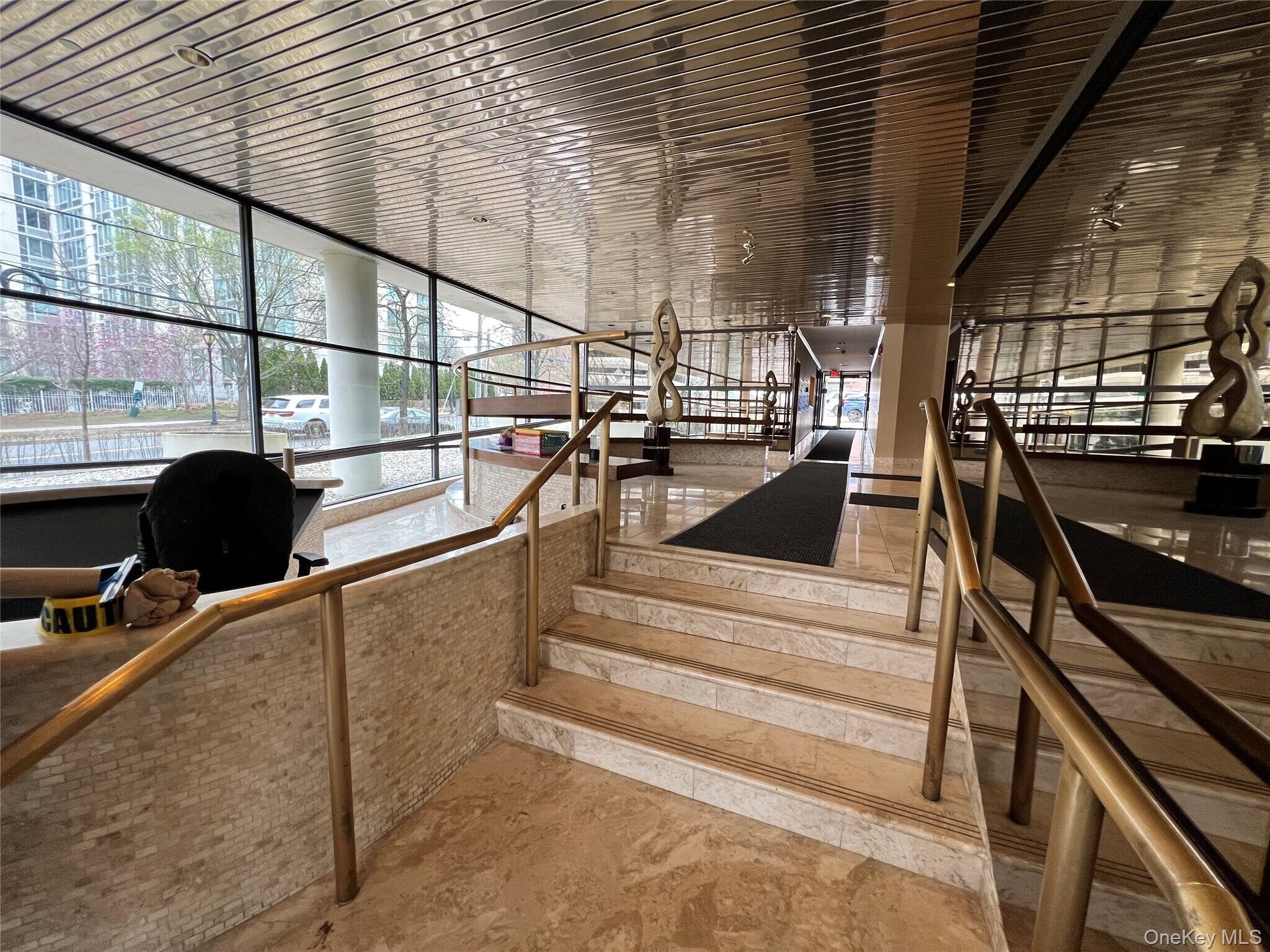 Building Photo - 10 Cottage Pl