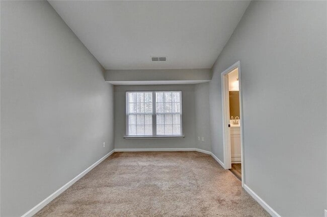 Building Photo - 903 Redwood Dr