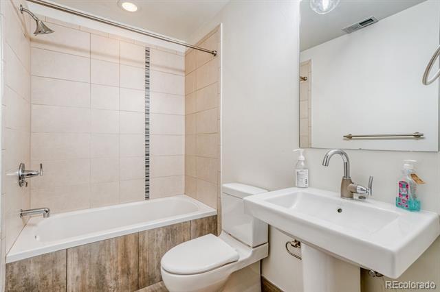 Building Photo - 1890 W 32nd Ave