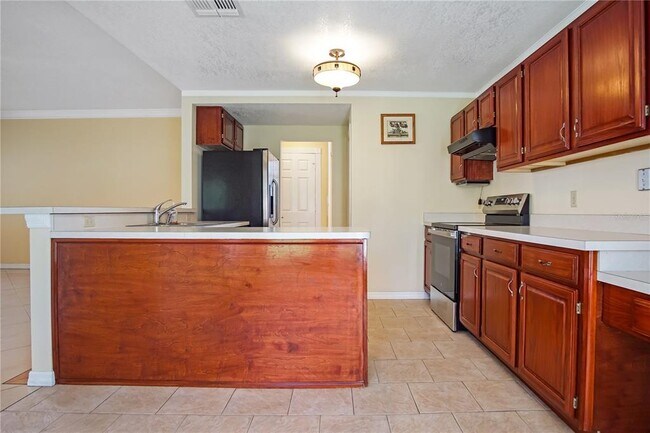 Building Photo - 458 Lytton Cir