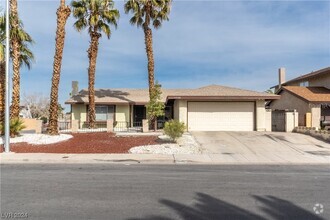 Building Photo - 1738 Mapleton Ln