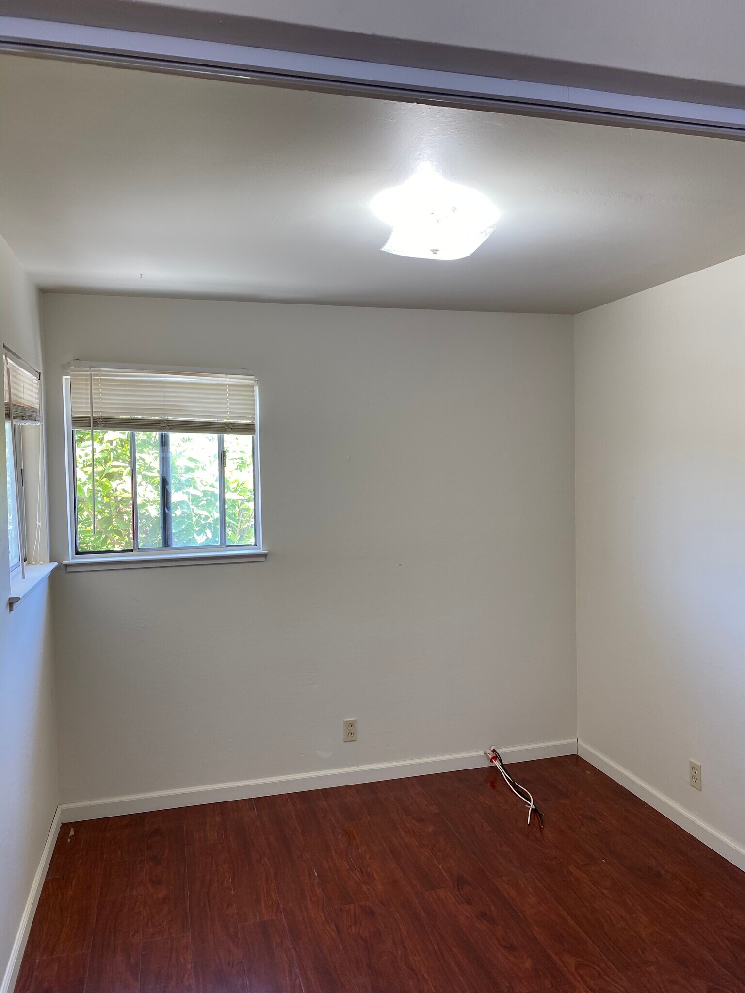 Building Photo - 872 Gallatin Dr