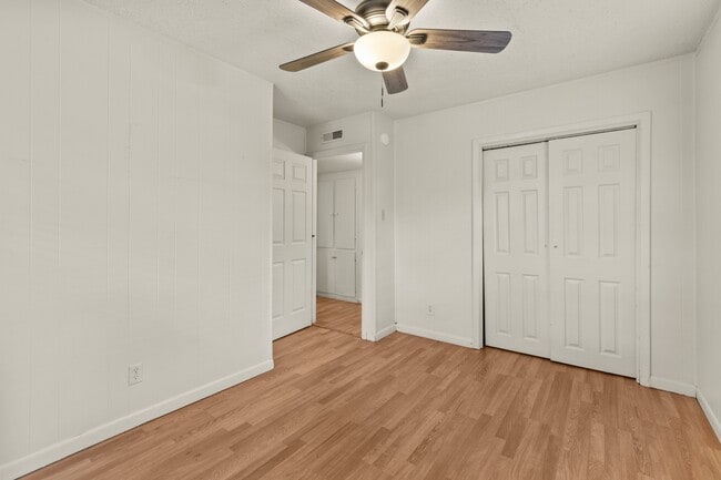 Building Photo - 100 Apache Hills Dr