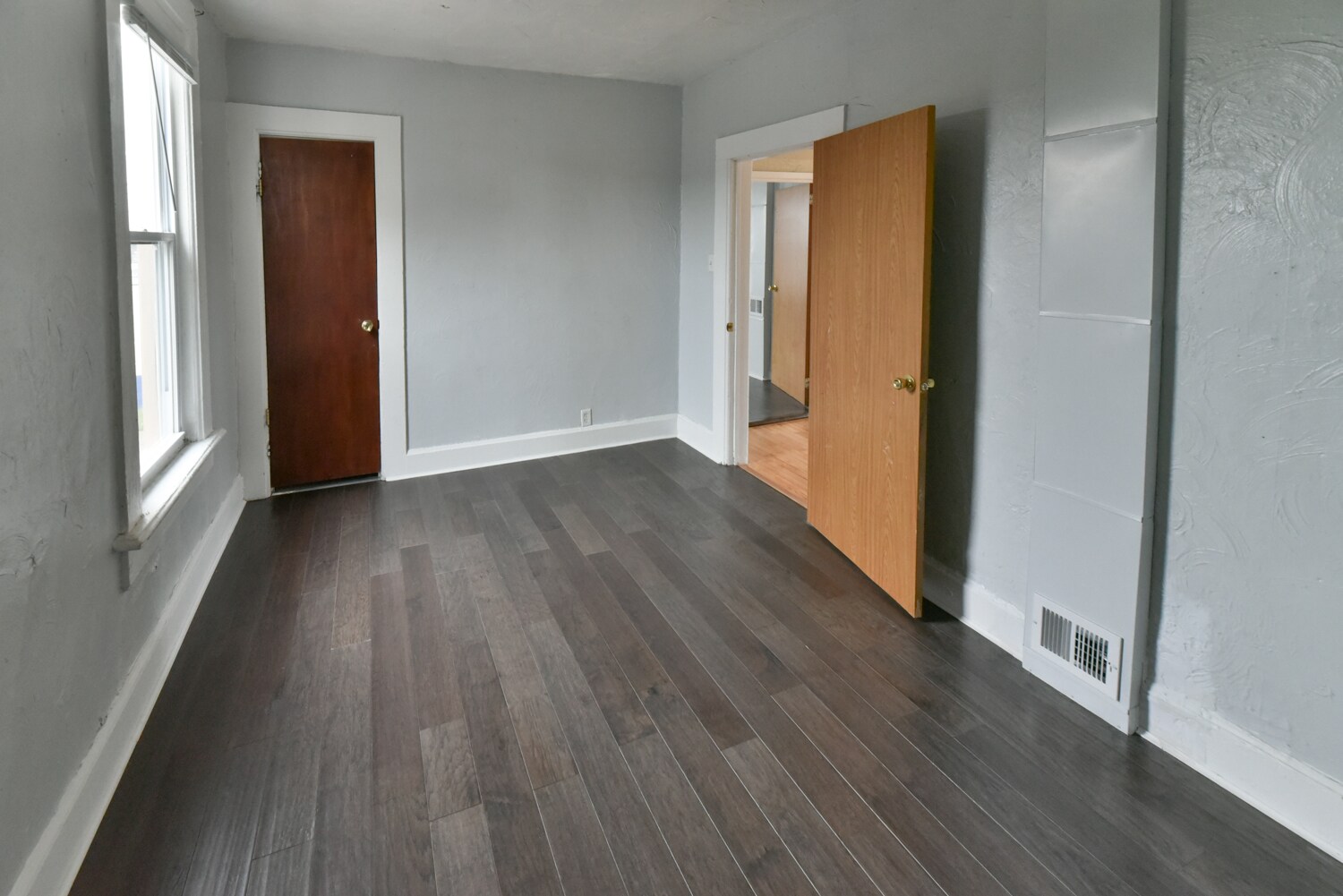 Building Photo - 3407 W Pierce St