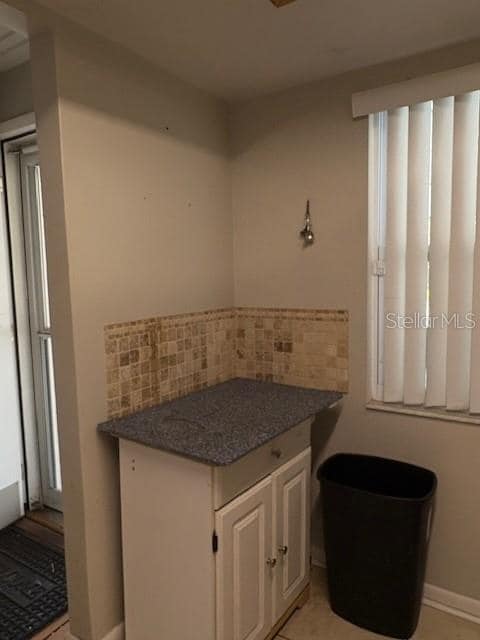 Building Photo - 2037 Sunset Grove Ln