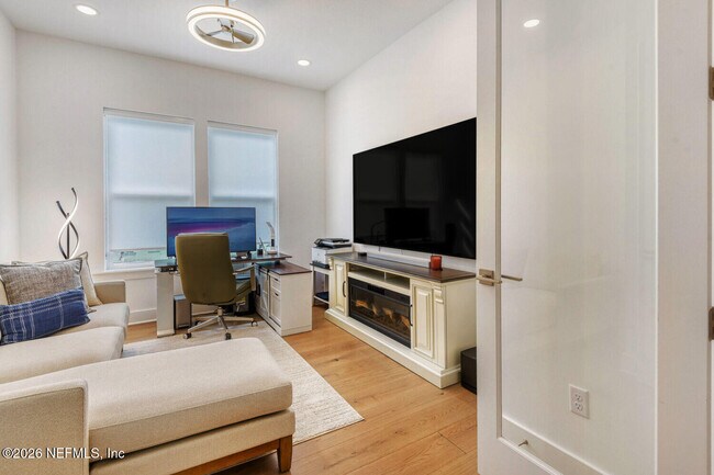 Building Photo - 279 Bismarck Palm Rd