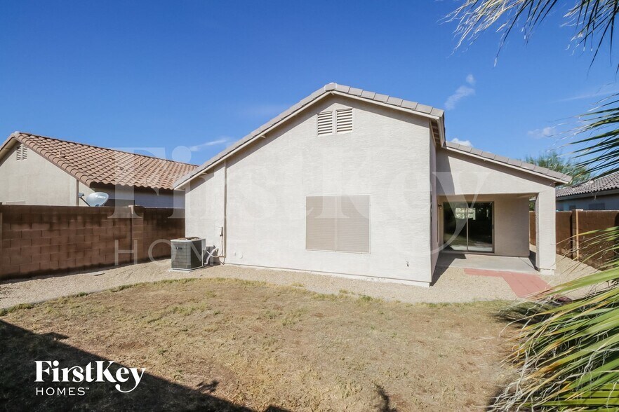 Building Photo - 3193 W Sunshine Butte Dr