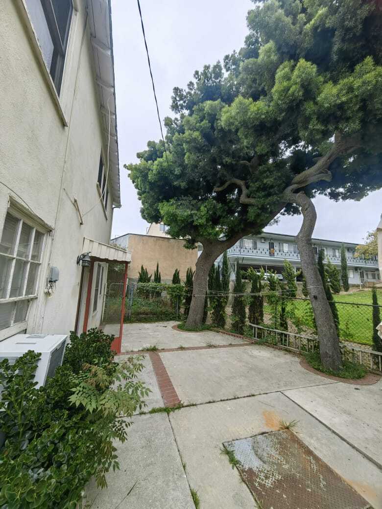 Building Photo - 6237 Haviland Ave