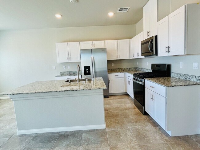 Building Photo - 4 Bd, 3 Bth, Newer Home, Granite Countertops and Entertainer’s Dream!