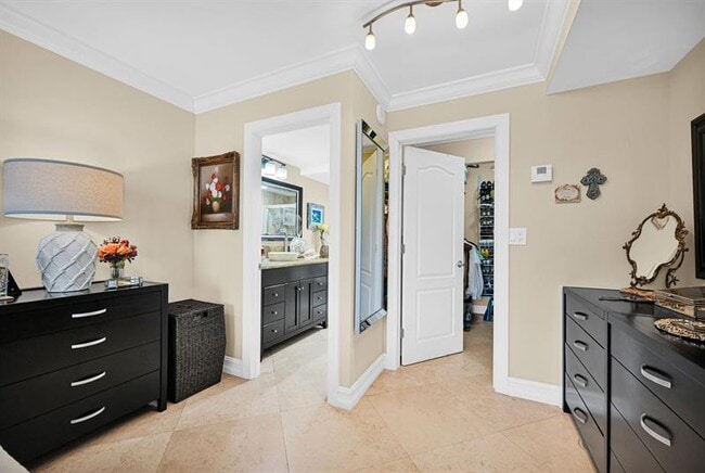 Building Photo - 3301 S Ocean Blvd