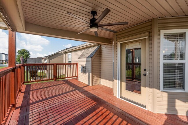 Building Photo - Spacious 3-Bed, 3-Bath Home in Wentzville