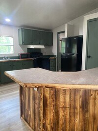 Building Photo - Upcoming Rental