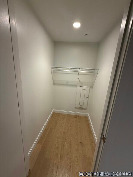 Building Photo - 55 Brighton Ave