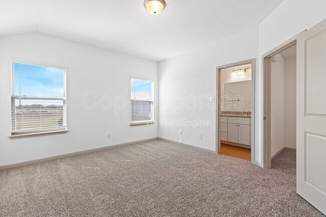 Building Photo - 7523 Gramercy Wy
