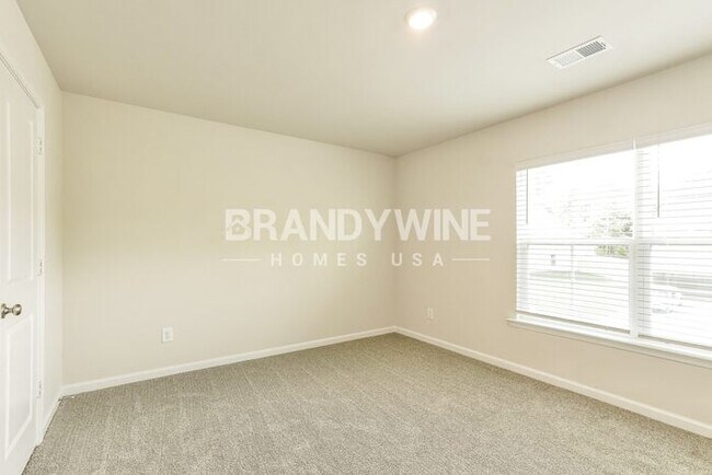 Building Photo - 998 Hayston Wy