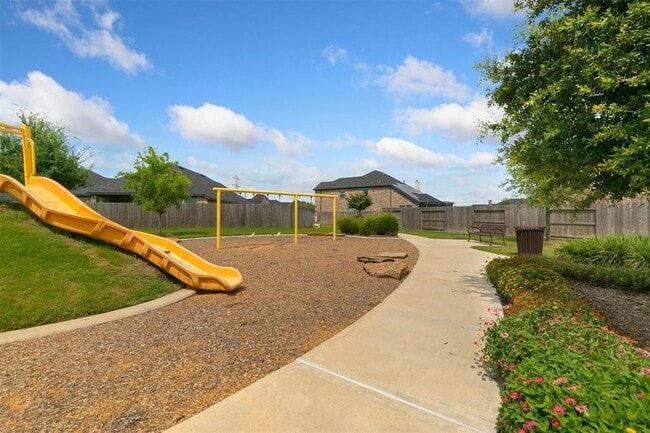 Building Photo - 7831 Lago River Ln