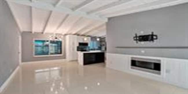 Building Photo - 4670 SW 25th Ave