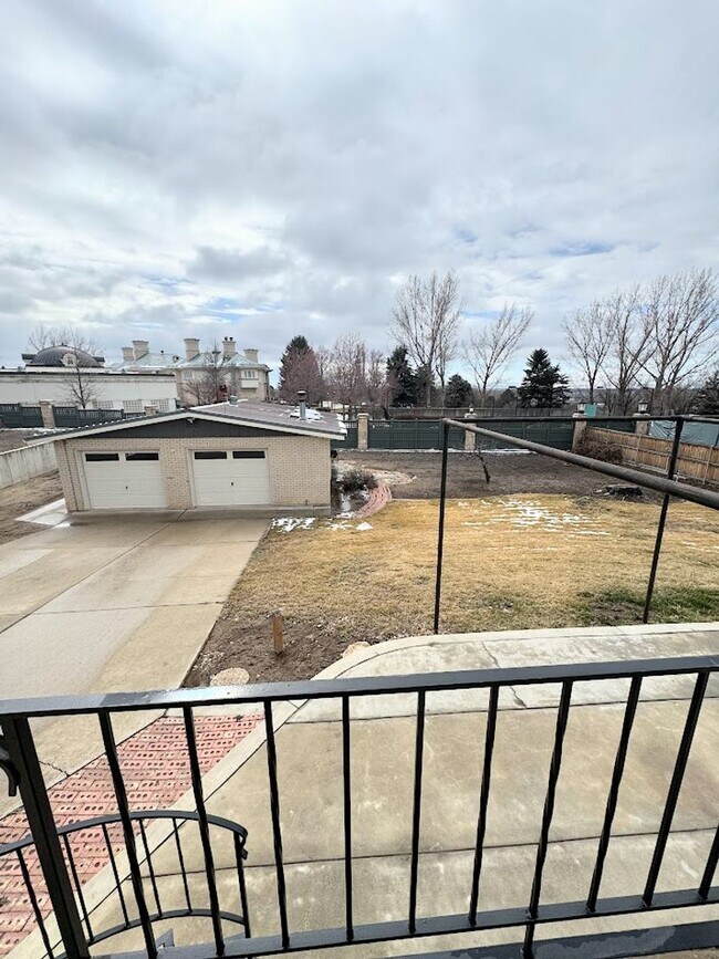 Building Photo - Beautiful remodeled home in Orem!