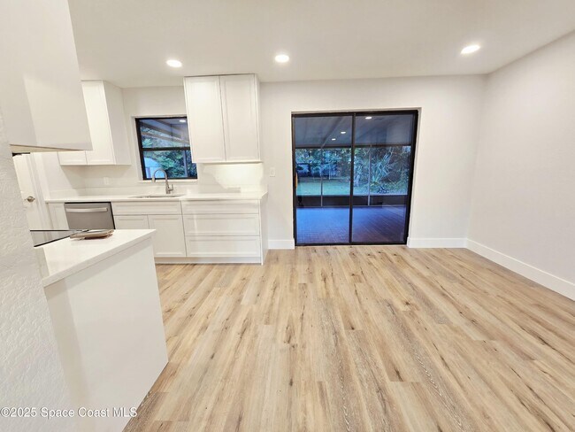 Building Photo - 132 Haven Dr