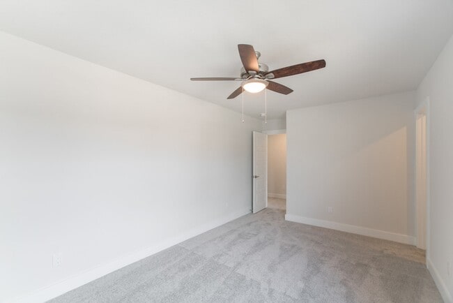 Building Photo - 10539 Preserve Wy