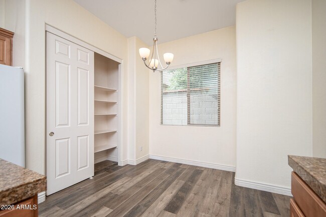 Building Photo - 20377 W Shadow St