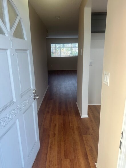 Building Photo - 1148 San Rafael Ave