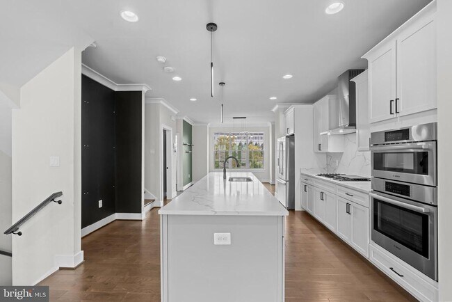 Building Photo - 5284 Ridgeview Retreat Dr