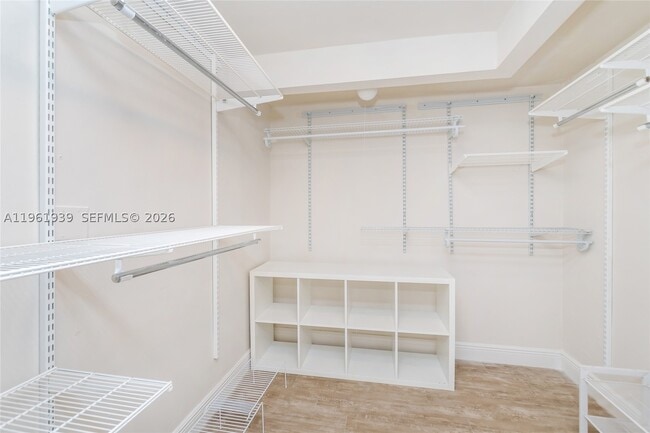 Building Photo - 310 Harbor Dr