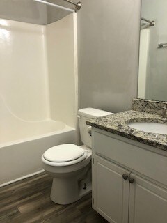 Building Photo - 4040 Cedars Pkwy