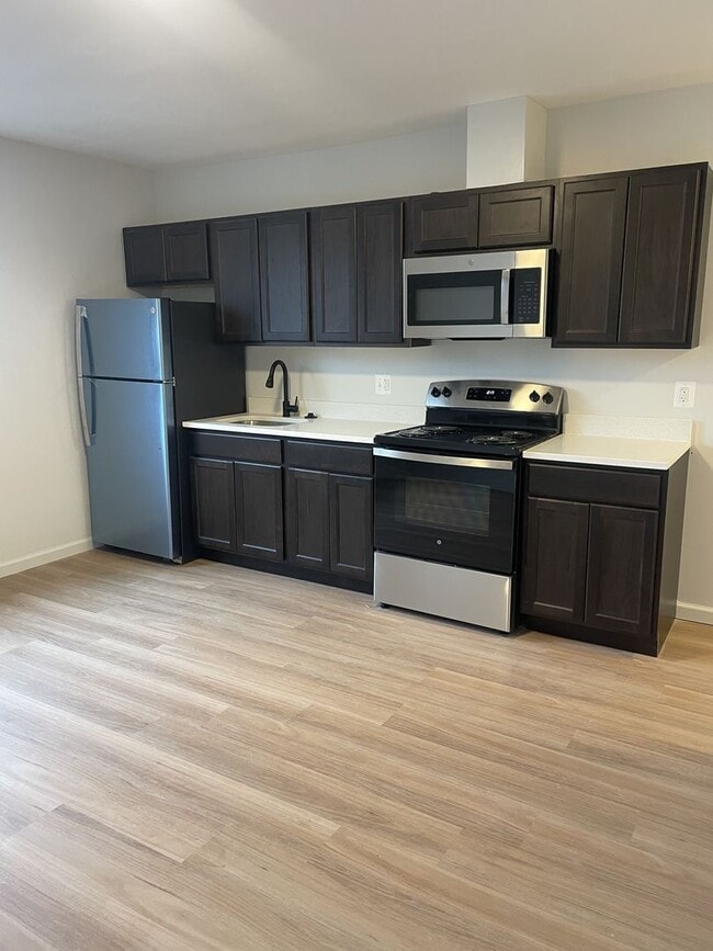Interior Photo - SQL525 LLC - CORPORATE
