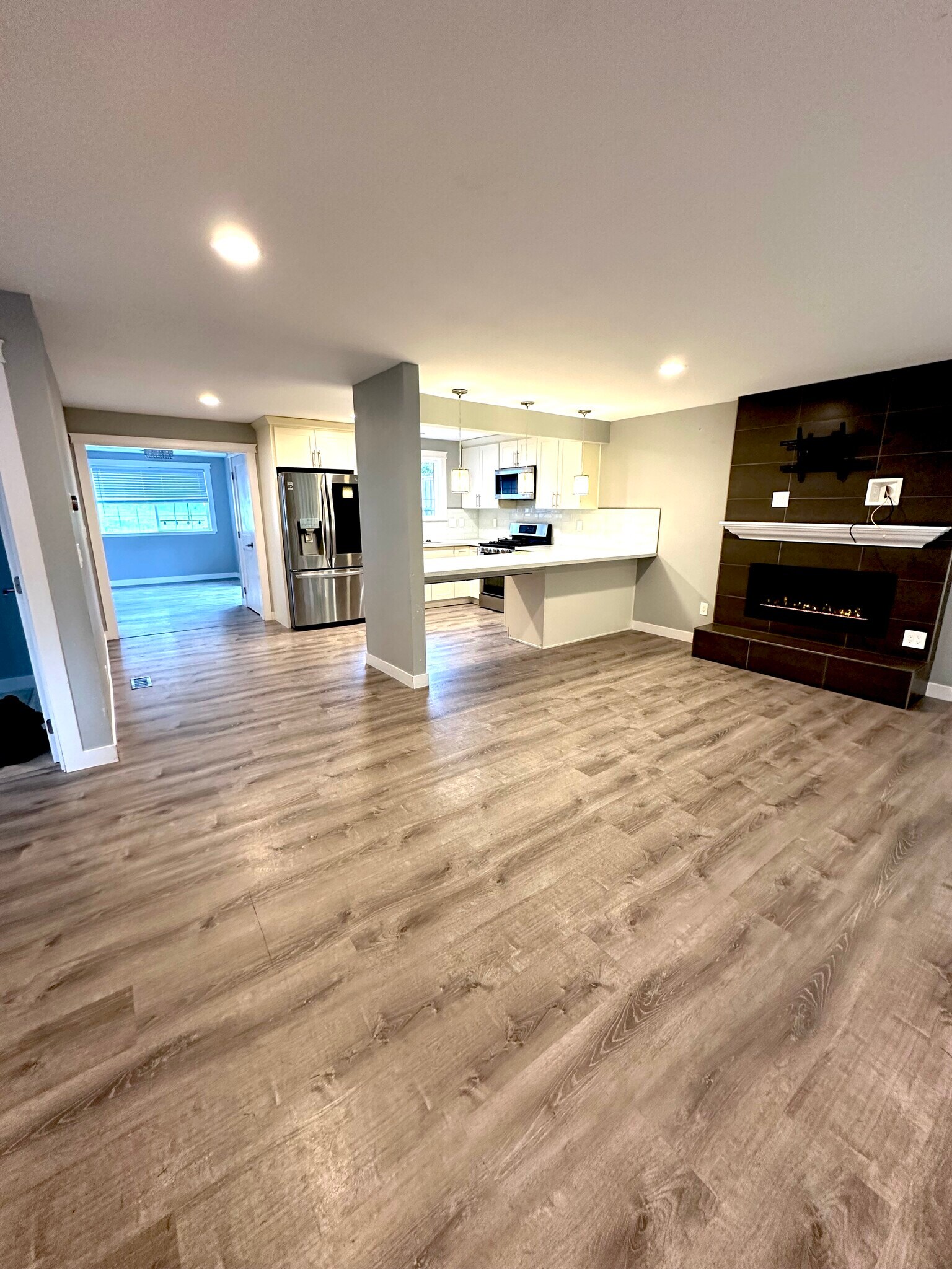 Building Photo - 714 N 179th St