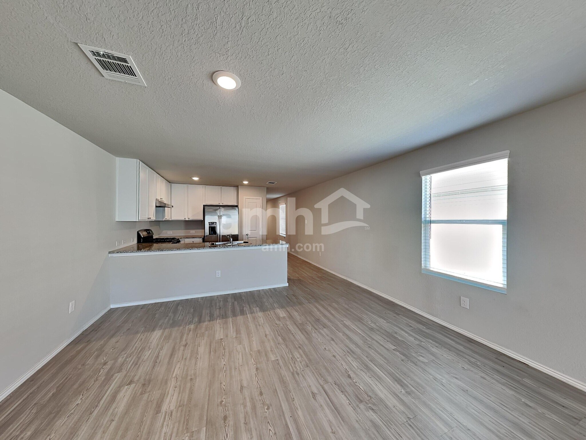 Building Photo - 10419 Varmus Dr