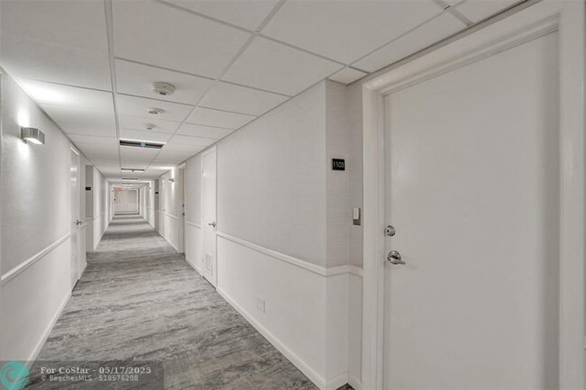 Building Photo - 3750 Galt Ocean Dr