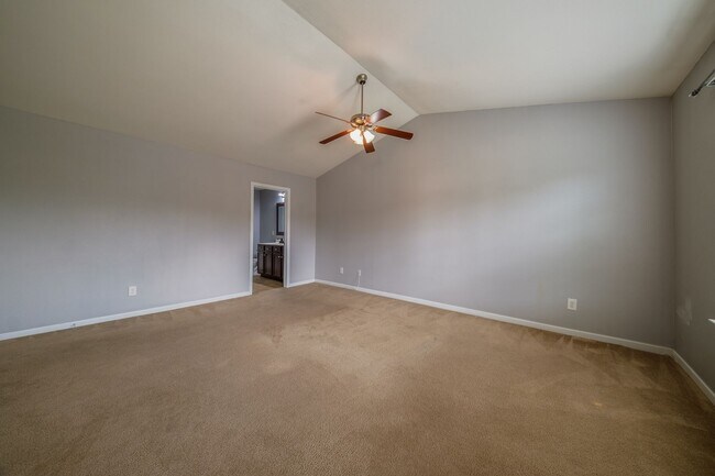 Building Photo - 1301 Waldridge Ct