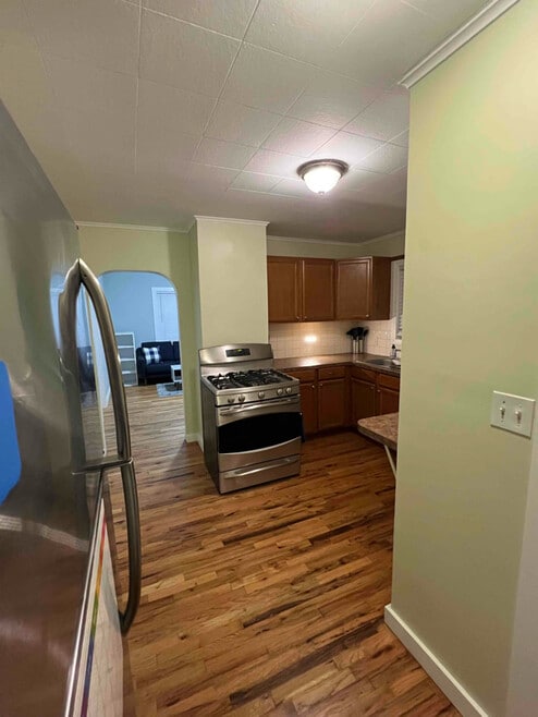 Building Photo - 30 Chase St