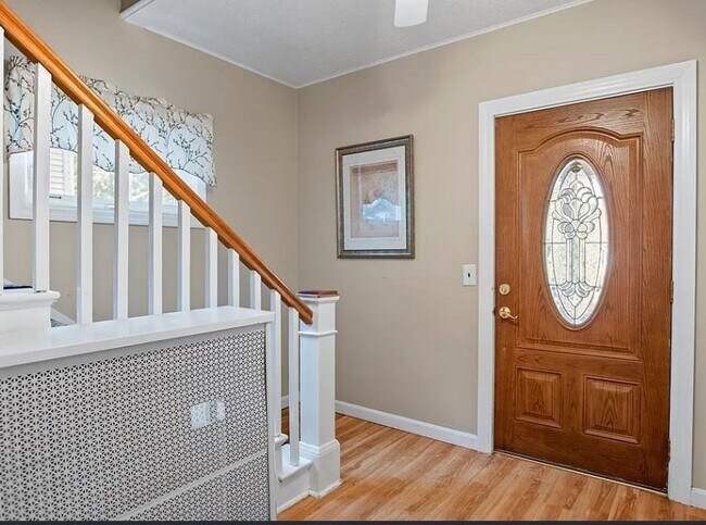 Building Photo - 45 Princeton Rd