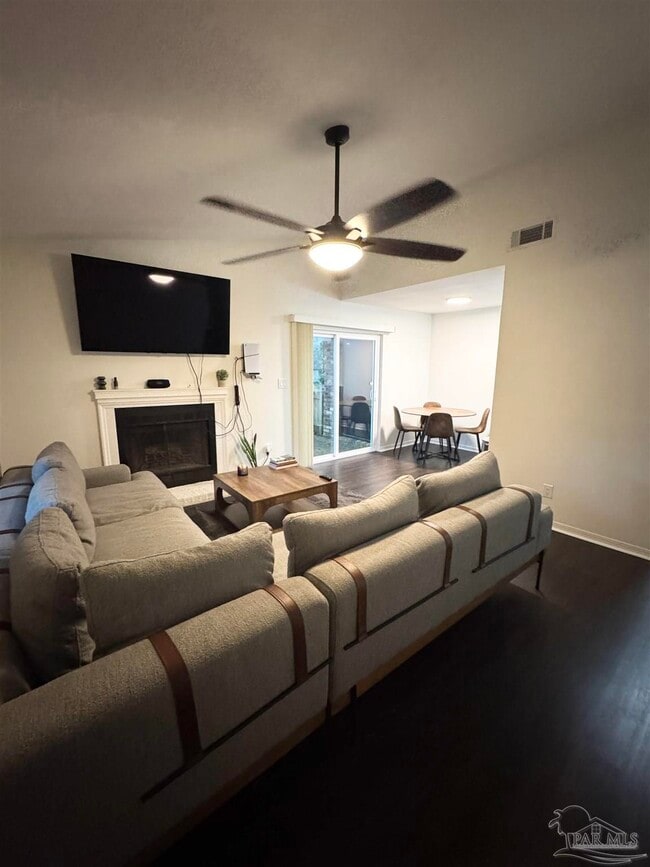 Building Photo - 1440 N 61st Ave