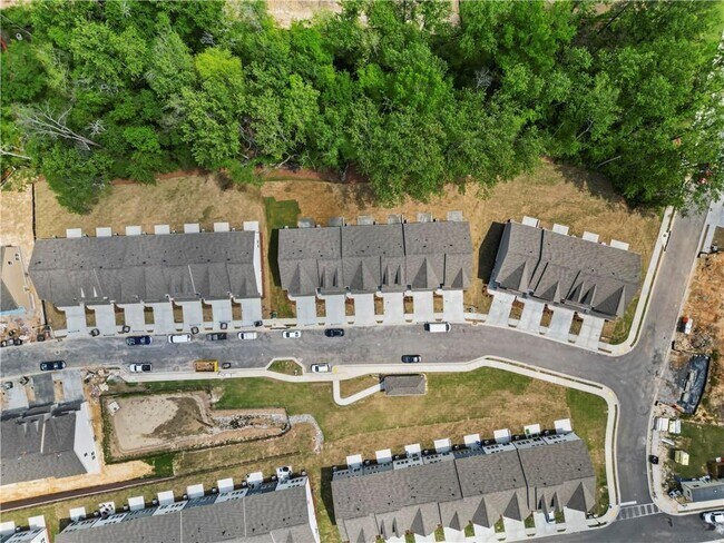 Building Photo - 2817 Habibi Ct