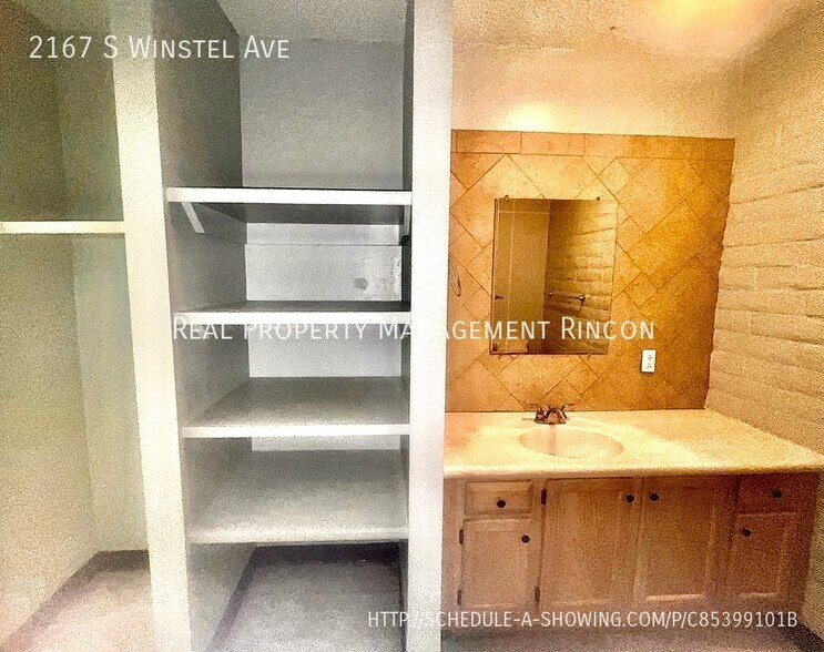 Building Photo - 2167 S Winstel Ave